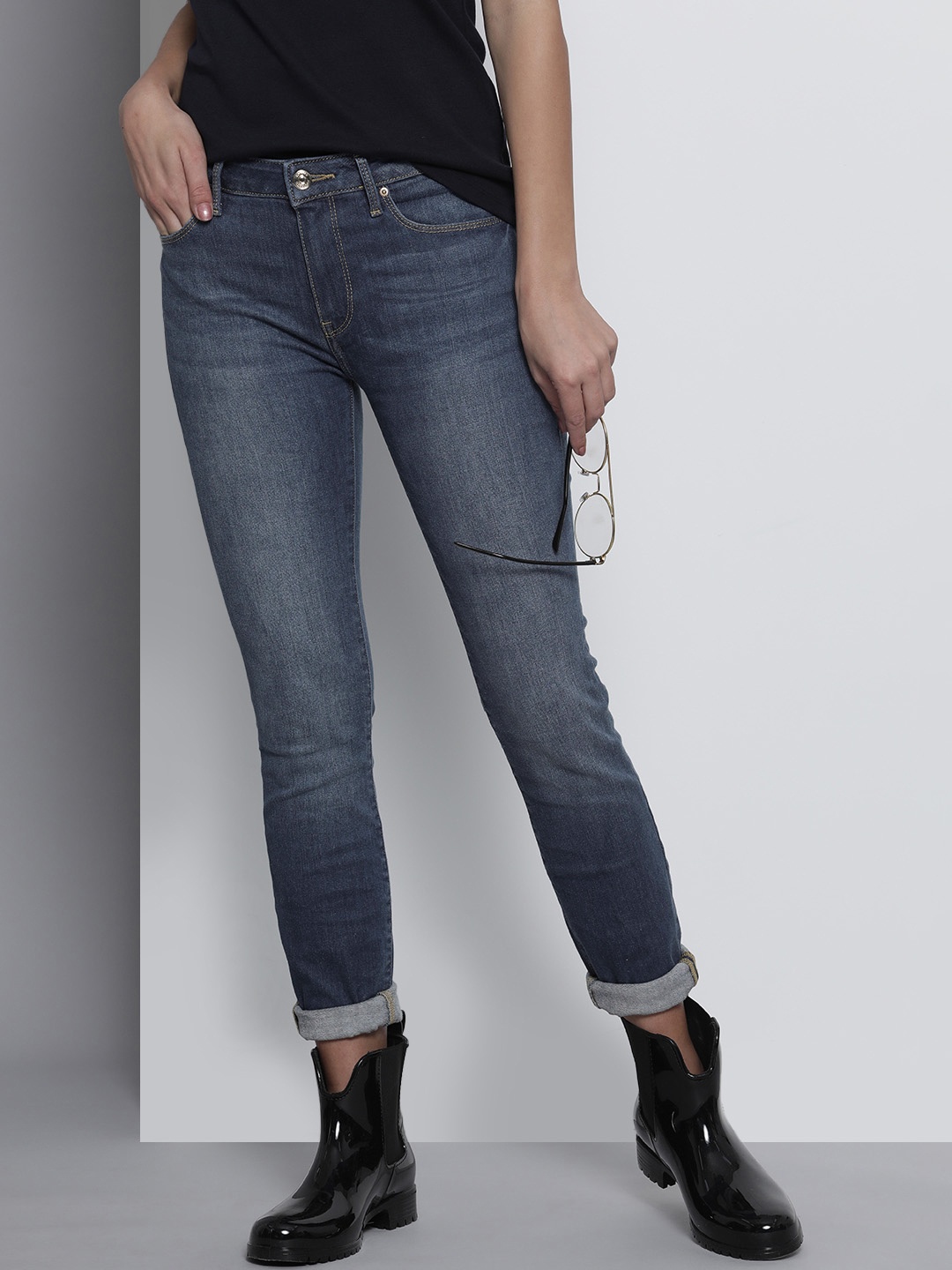 

Tommy Hilfiger Women Blue Skinny Fit Light Fade Stretchable Jeans