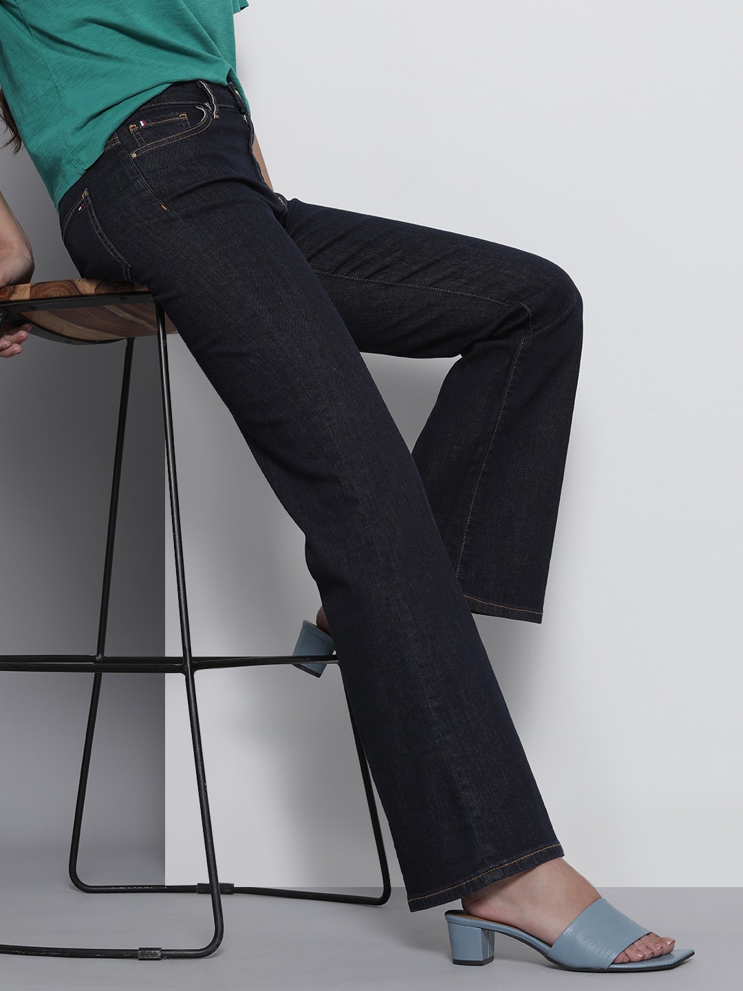 

Tommy Hilfiger Women Navy Blue Bootcut Mid-Rise Stretchable Jeans