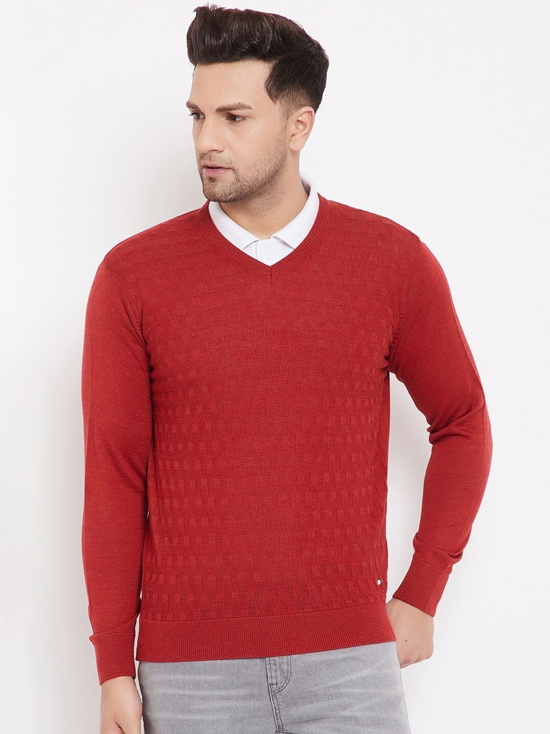 

98 Degree North Men Red Self Design Sweater Vest