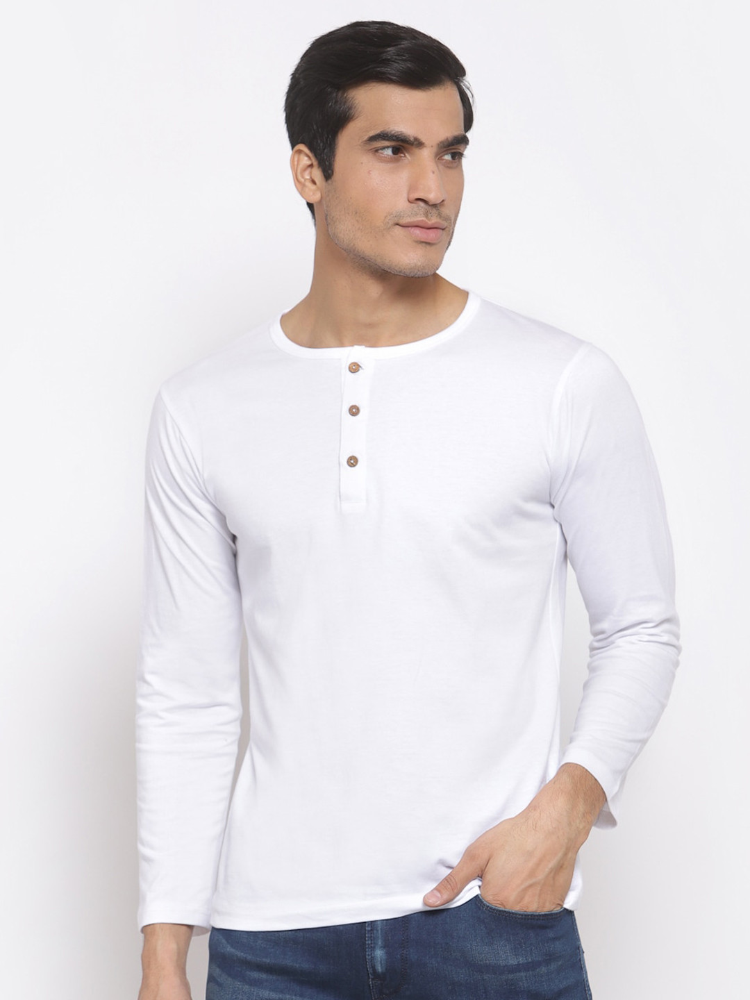 

FERANOID Men White Henley Neck Raw Edge T-shirt