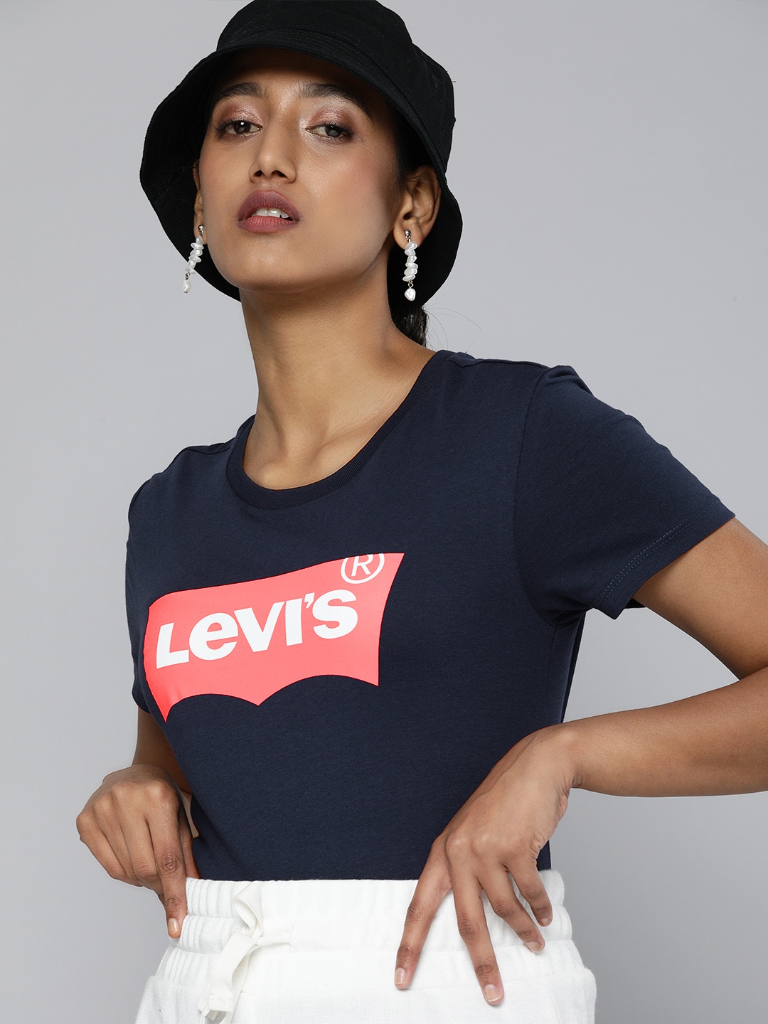 

Levis Women Navy Blue Red Graphic Brand Logo Printed Pure Cotton T-shirt
