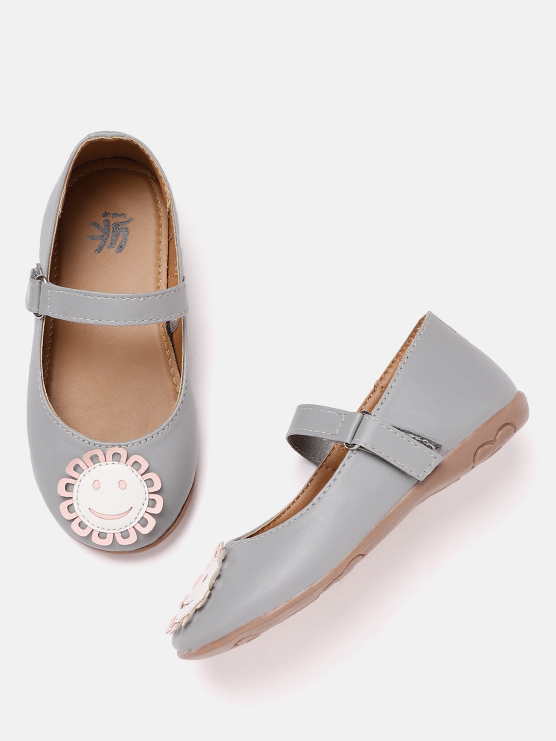 

YK Girls Grey & White Smiley Applique Mary Janes