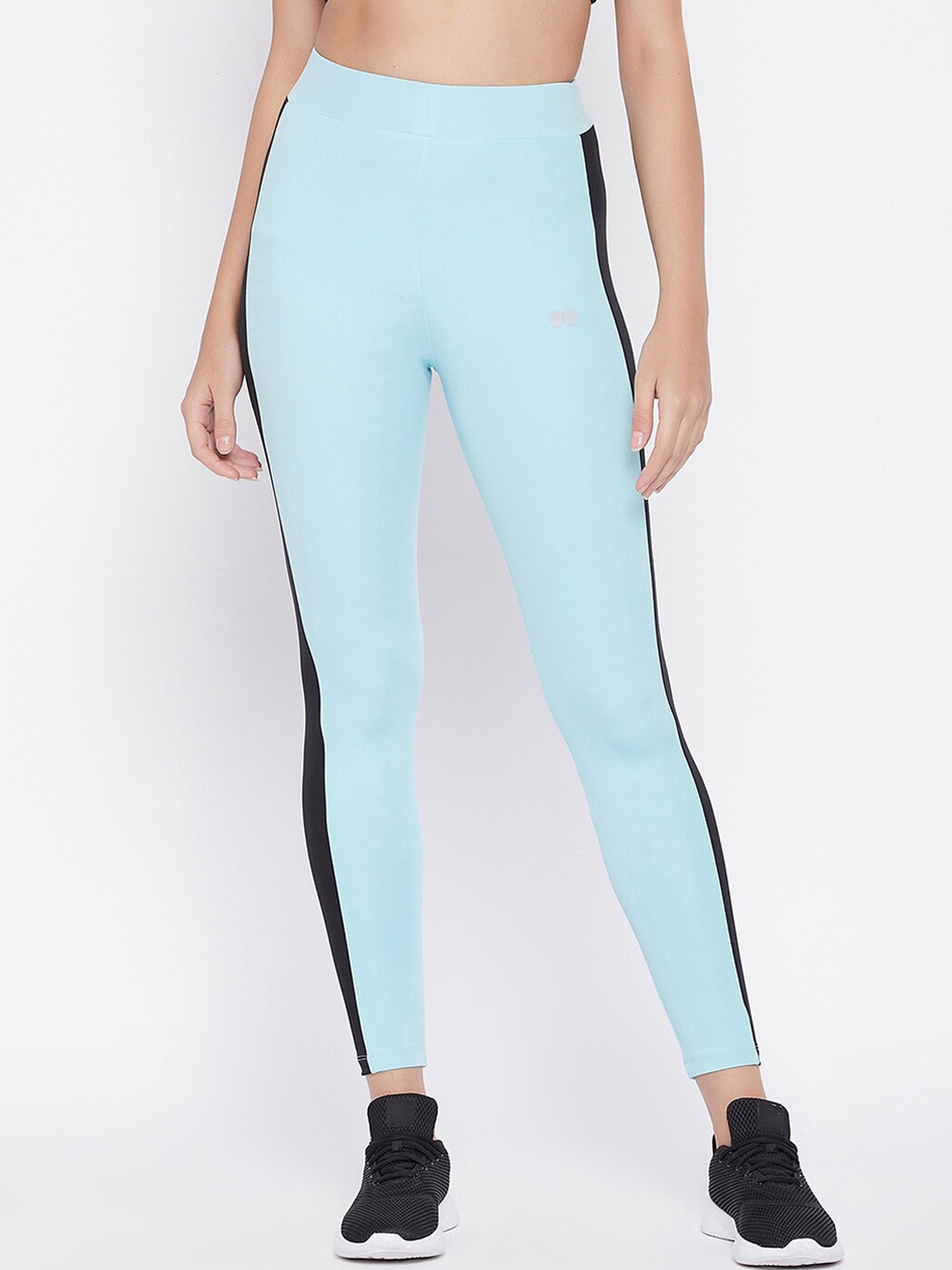 

Clovia Women Blue Solid Ankle-Length Sports Tights