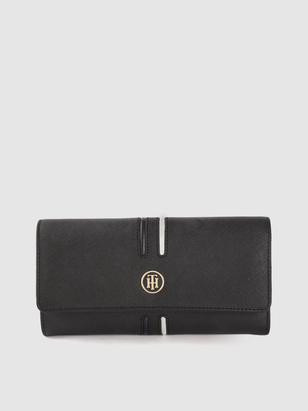 

Tommy Hilfiger Women Black Saffiano Textured Leather Three Fold Wallet