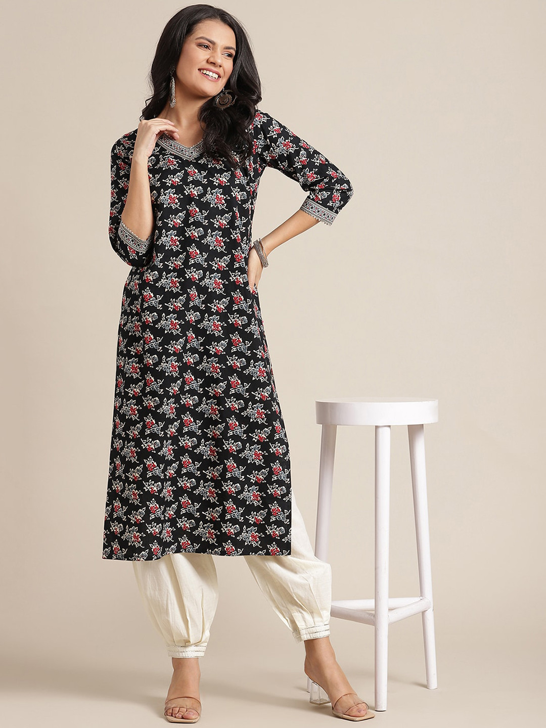 

Varanga Women Black & Off-White Floral Printed Pure Cotton Kurta with Patiala
