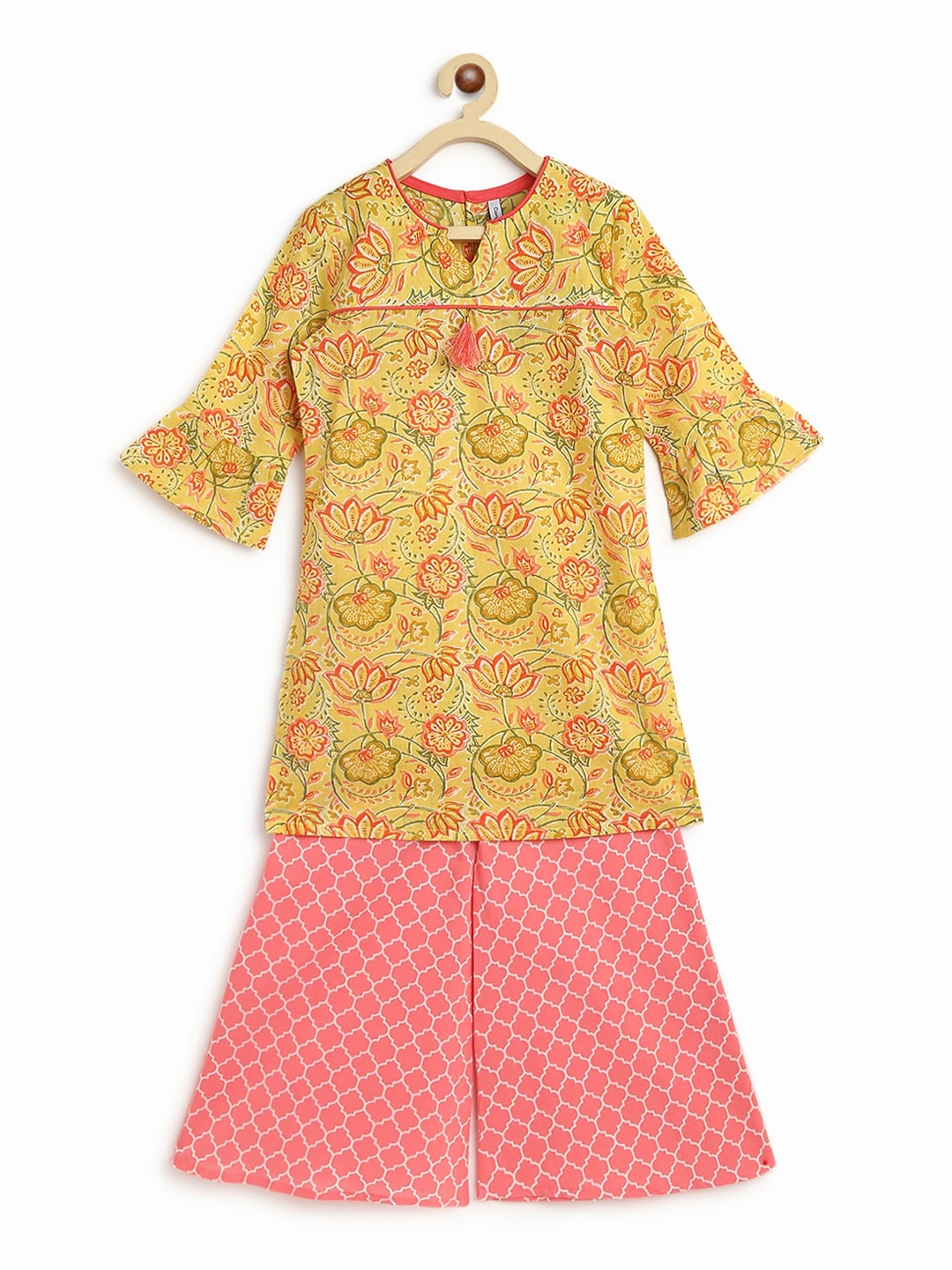 

Campana Girls Yellow & Mu;lticolored Floral Printed Pure Cotton Kurti with Palazzos