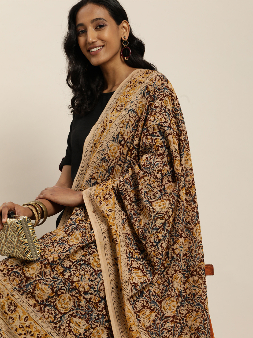 

Taavi Beige & Maroon Kalamkari Hand Block Printed Sustainable Pure Cotton Dupatta
