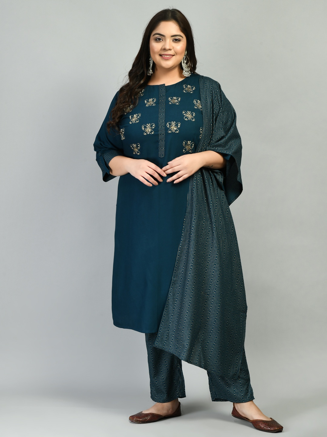 

DesiNoor com Women Blue Yoke Design Kurta with Trousers & With Dupatta
