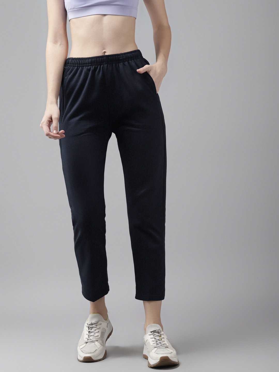 

Cayman Women Navy Blue Solid Cotton Cropped Track Pants