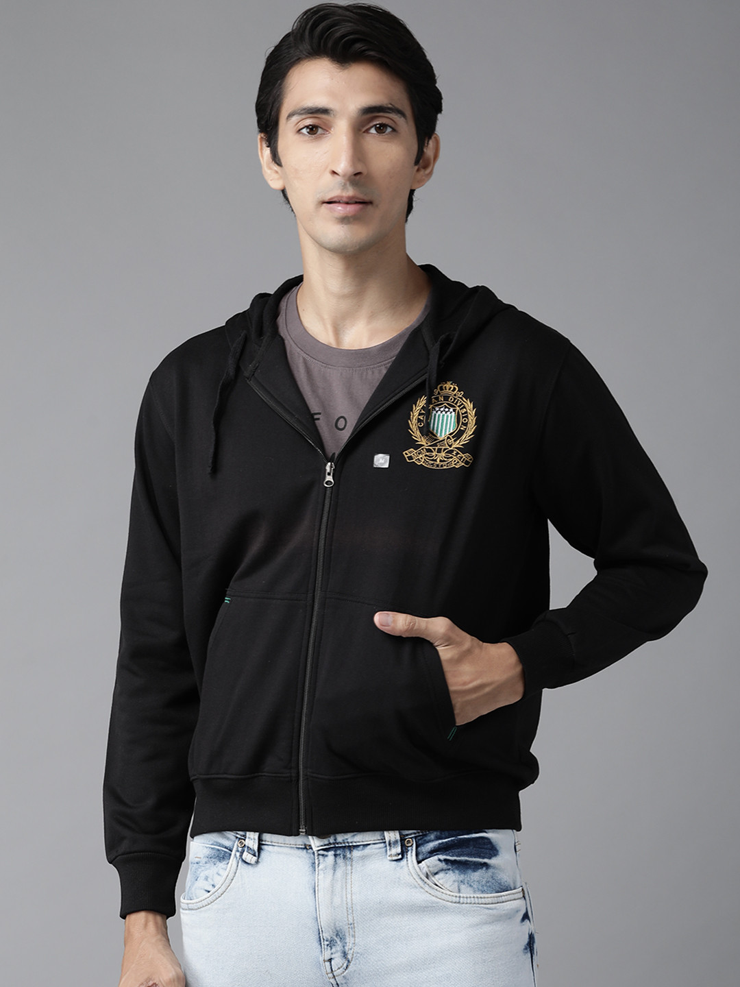 

Cayman Men Black Solid Hooded Sweatshirt