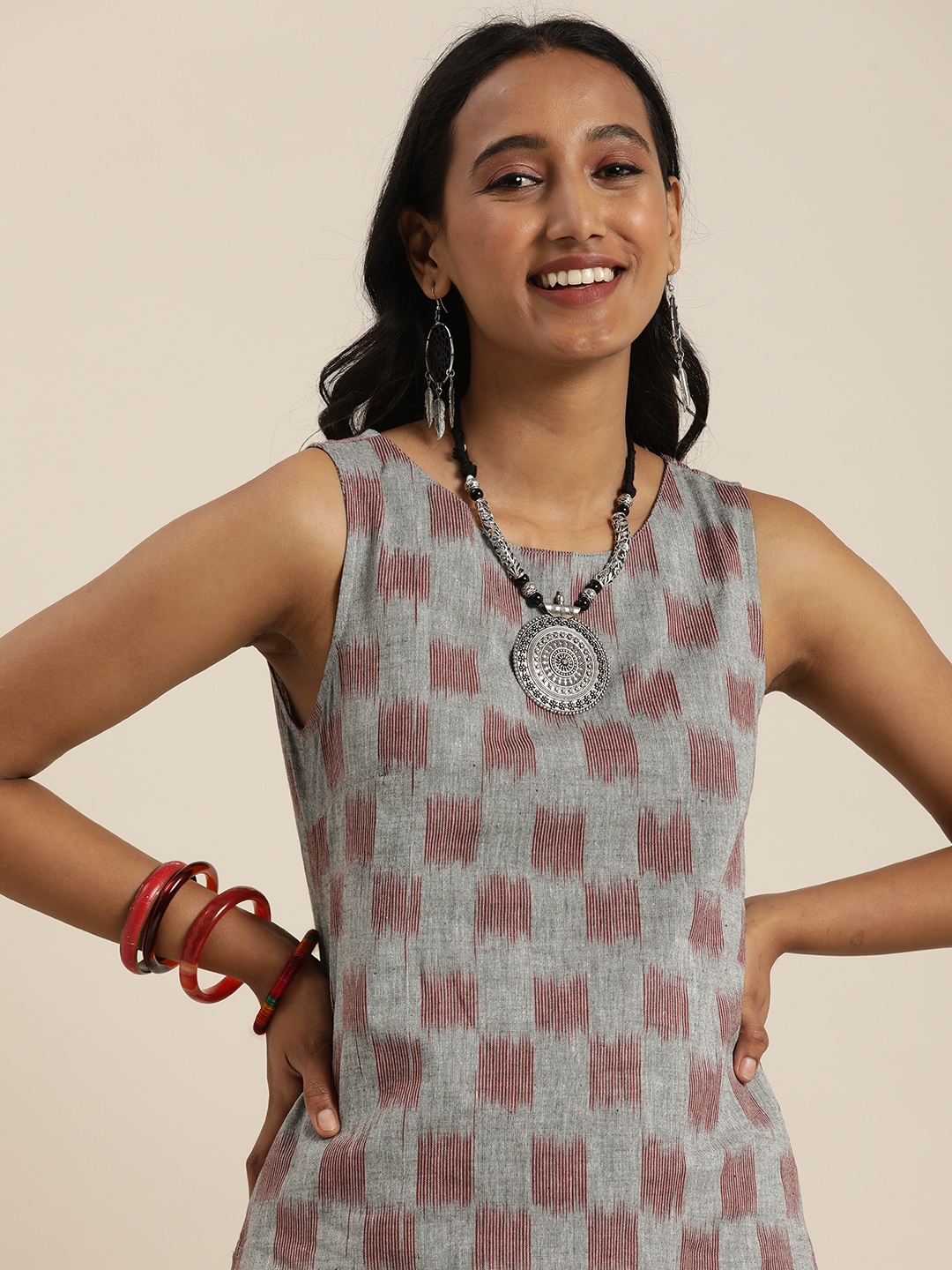 

Taavi Women Grey & Maroon Ikat Woven Design Sustainable Kurta with Trousers