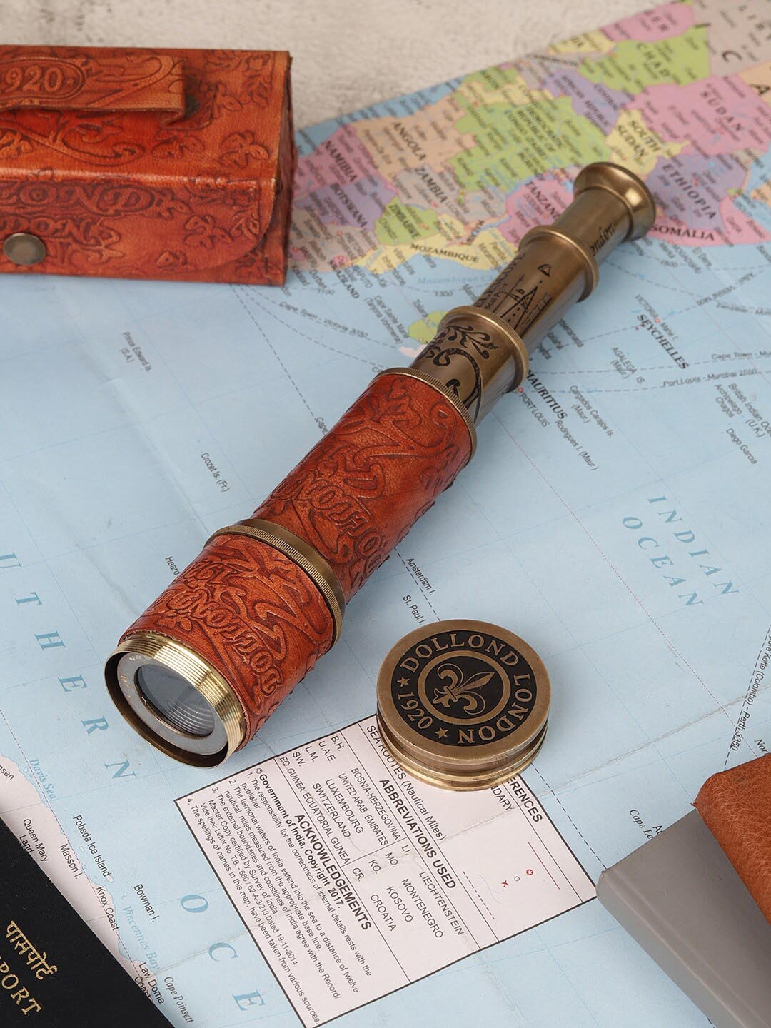 

EXIM DECOR Brown & Gold-Toned Leather London Telescope with Cover