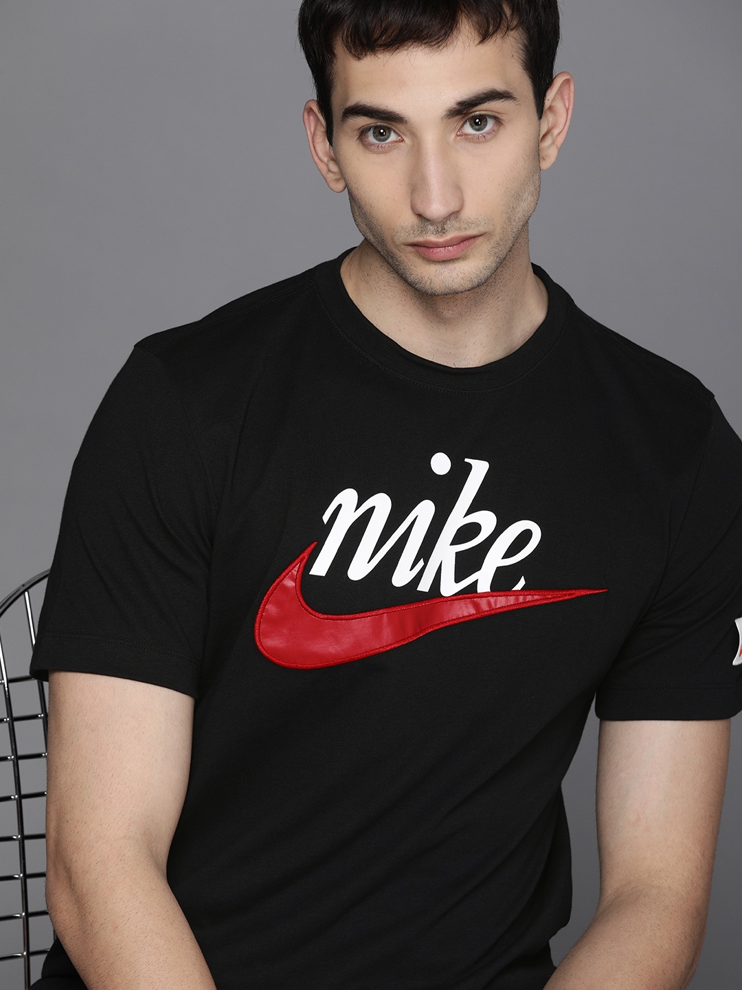 

Nike Men Black White Brand Logo Printed Pure Cotton T-shirt