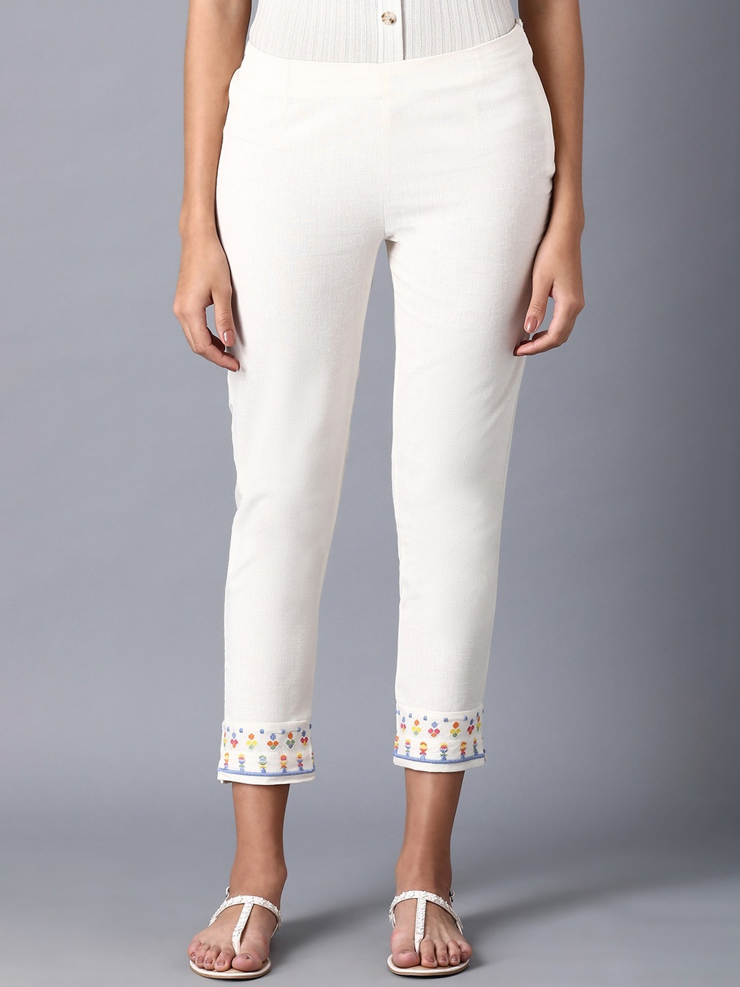 

W Women White Slim Fit Trousers