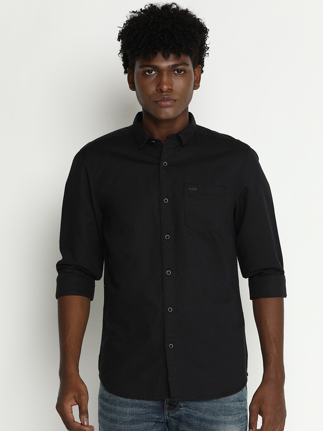 

Wrangler Men Black Solid Linen Regular Fit Casual Shirt
