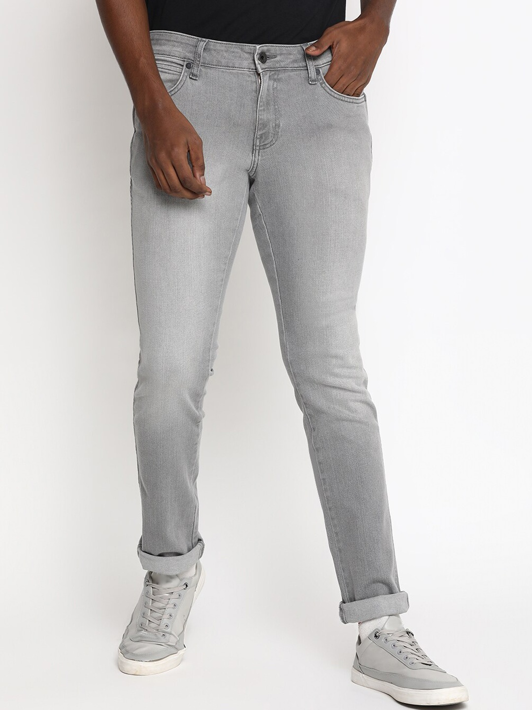 

Wrangler Men Grey Slim Fit Low-Rise Heavy Fade Jeans