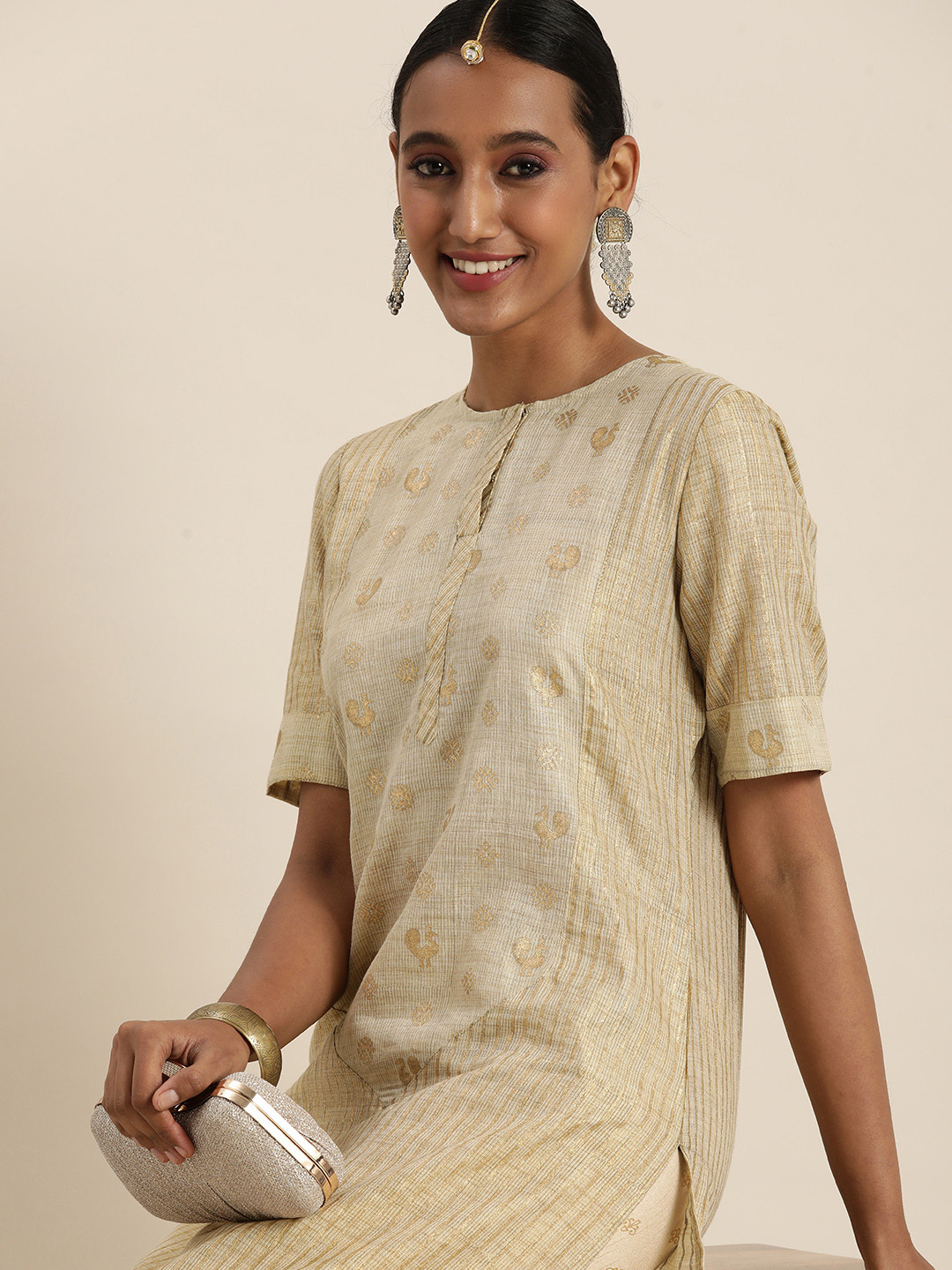 

Taavi Women Beige Kanchi Print Sustainable Kurta