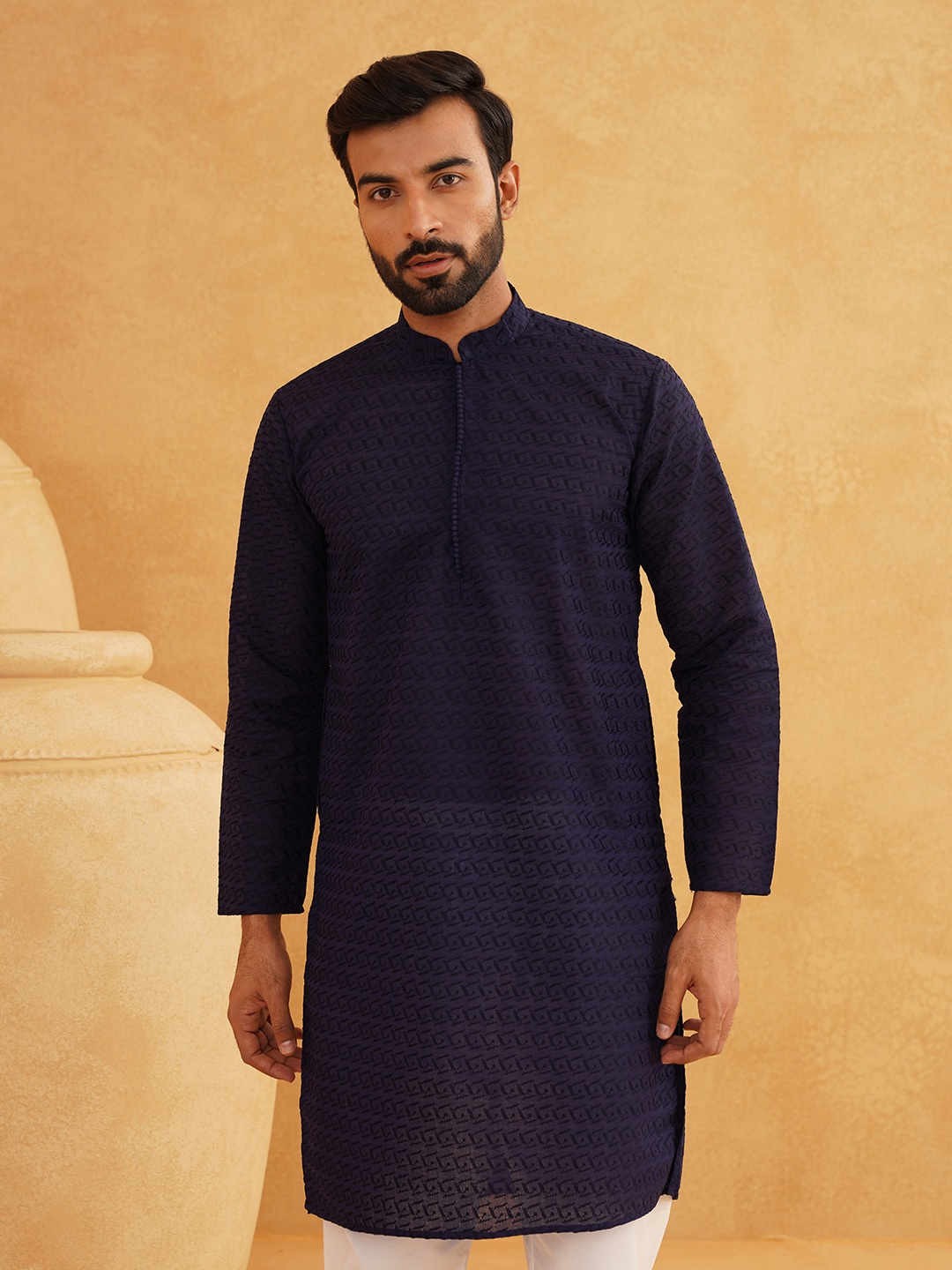 

SOJANYA Men Navy Blue Pure Cotton Geometric Embroidered Kurta