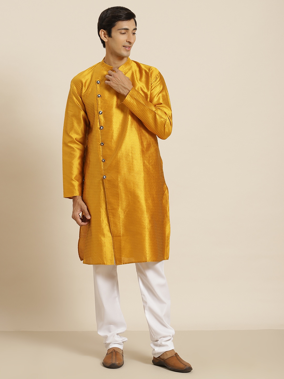 

SOJANYA Men Mustard Yellow Solid Angrakha Kurta with Churidar