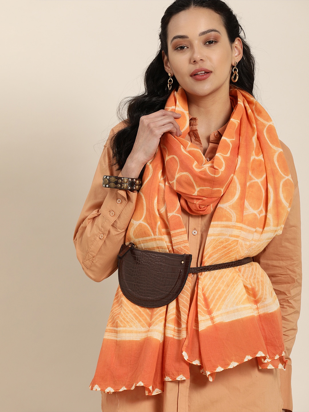 

Taavi Orange & White Shibori Hand Tie and Dye Pure Cotton Dupatta