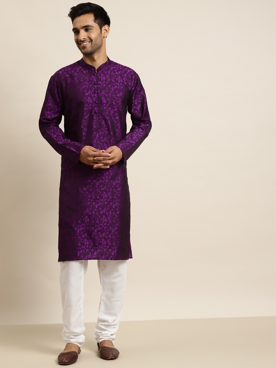 

SOJANYA Men Purple & White Woven Design Kurta with Churidar