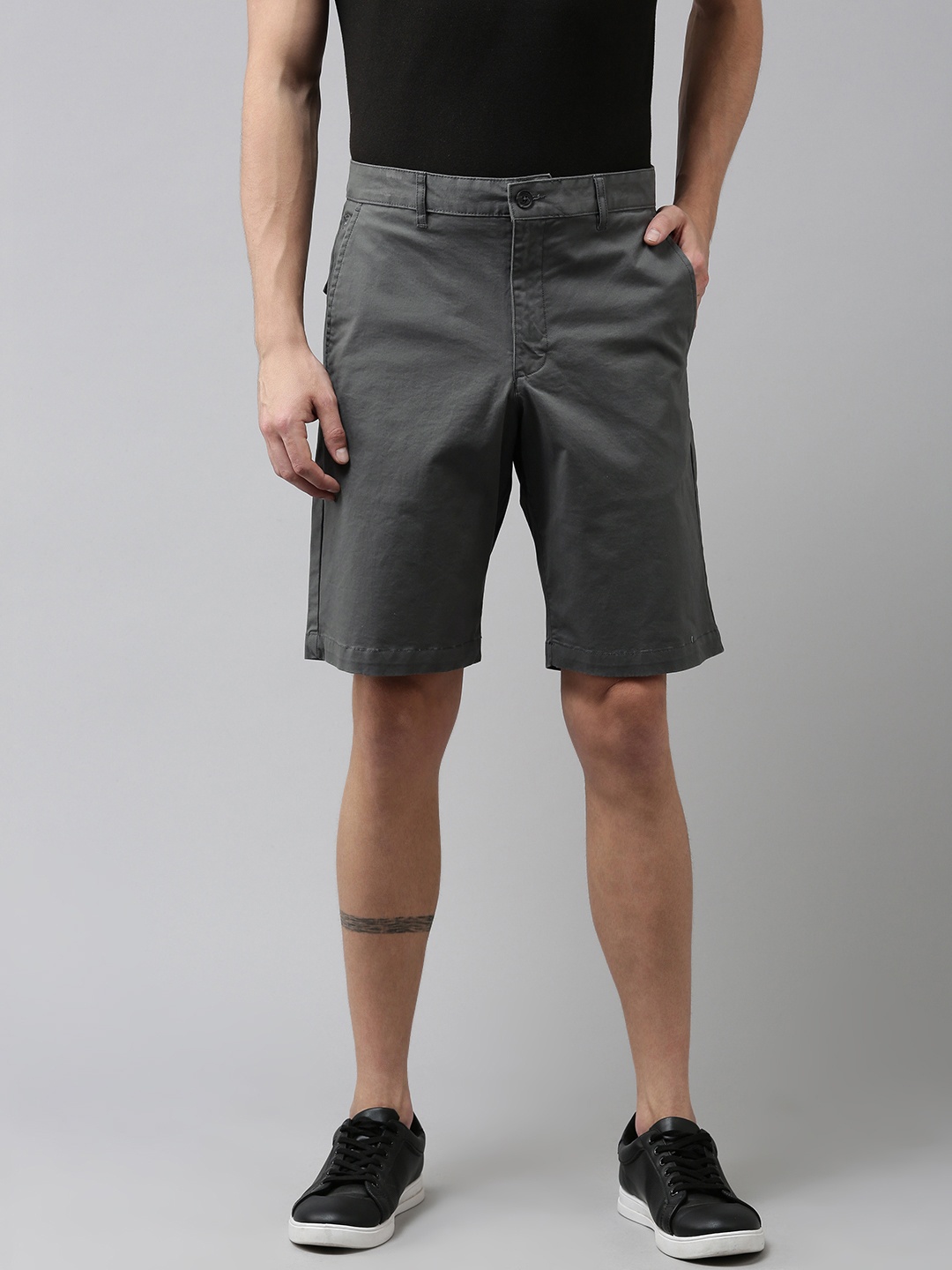 

French Connection Men Charcoal Grey Slim Fit Chino Shorts
