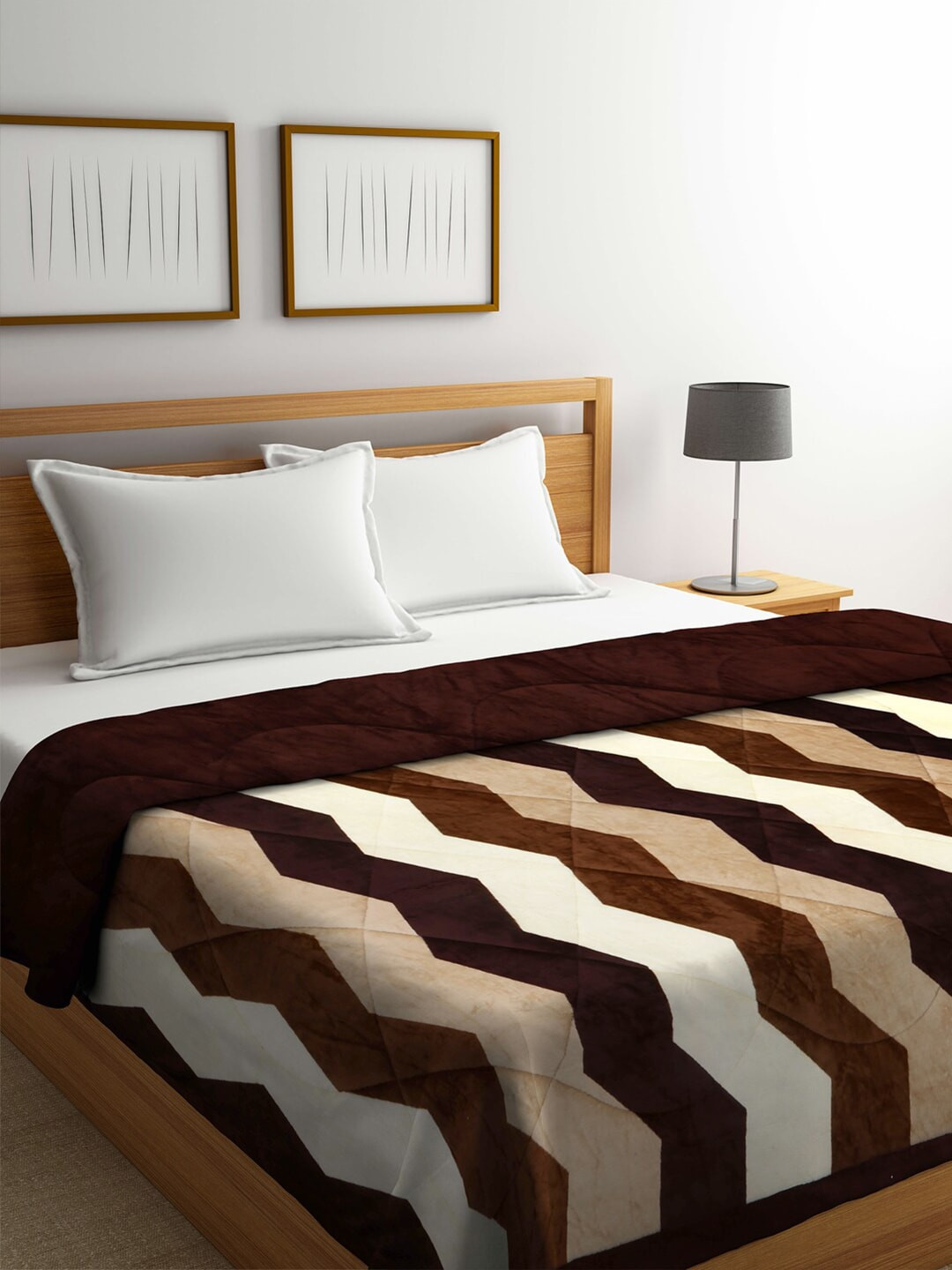 

KLOTTHE Brown Geometric Heavy Winter 800 GSM Double Bed Quilt