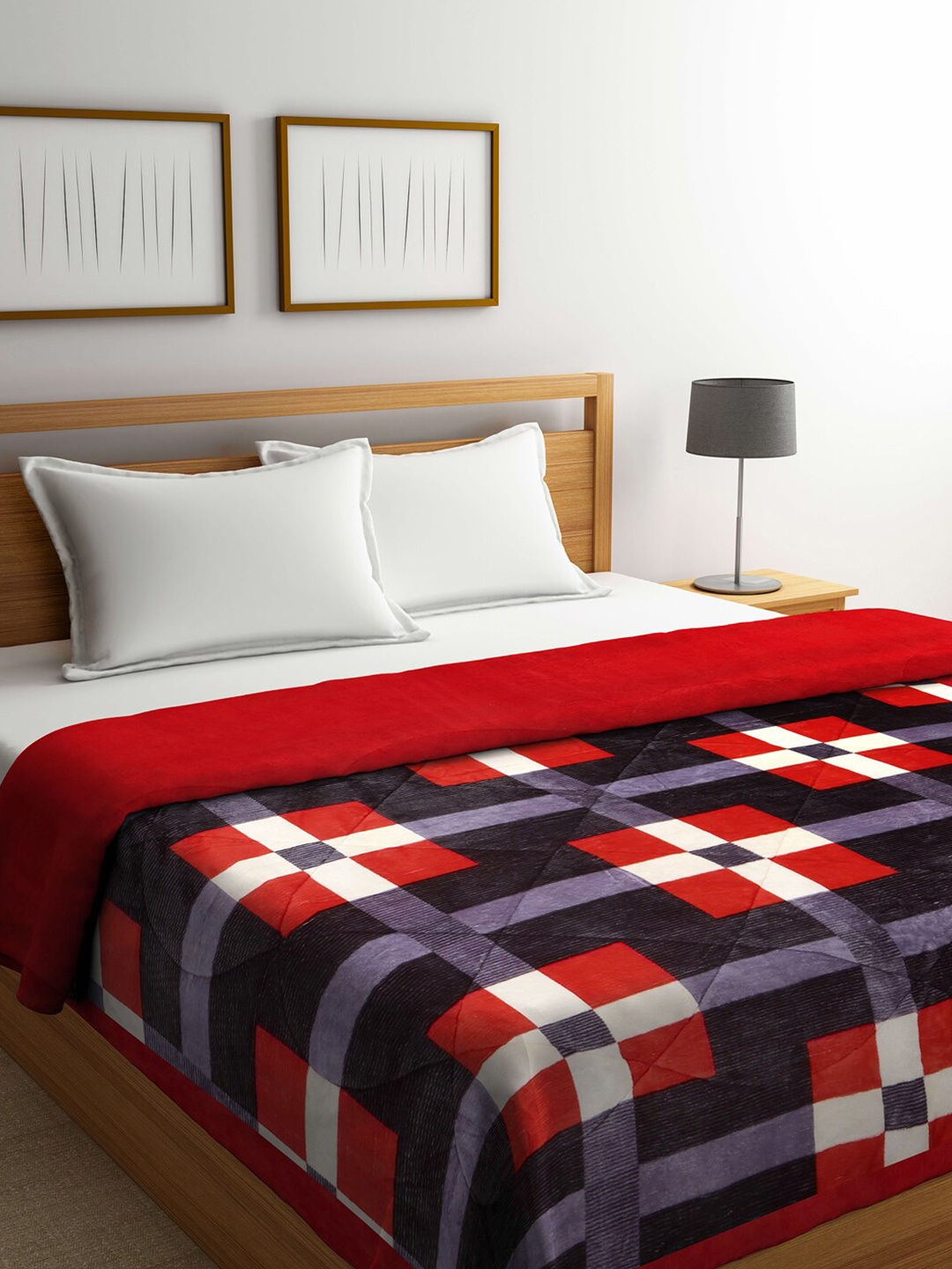 

KLOTTHE Red & White Geometric Fur Heavy Winter 800 GSM Double Bed Quilt