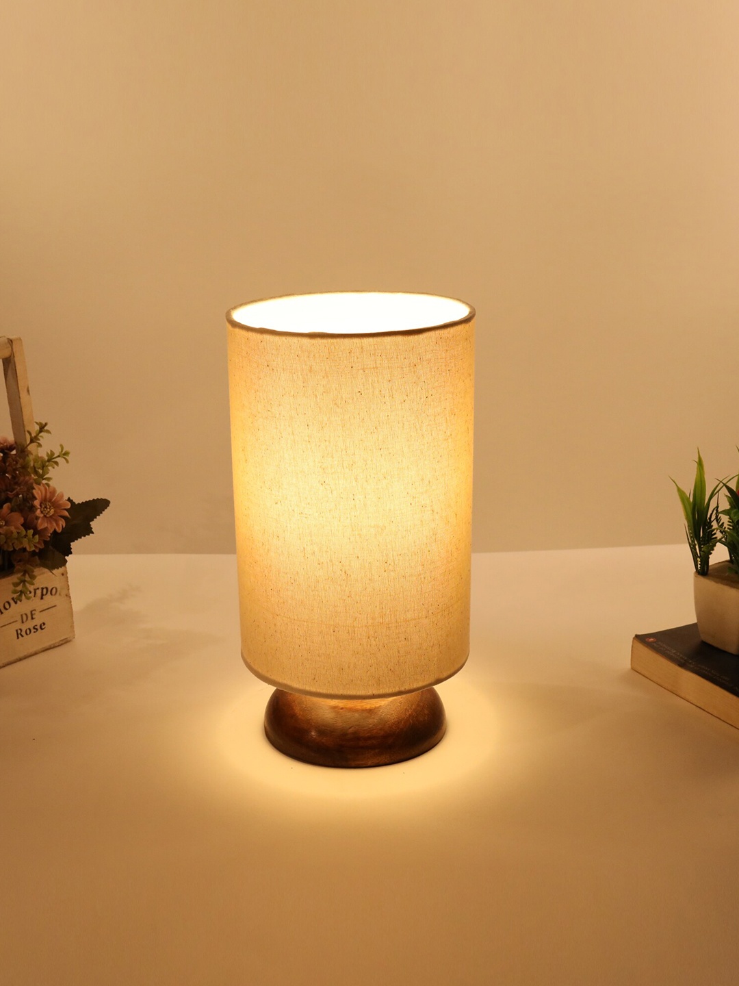 

Homesake Black & Beige Contemporary USP Handcrafted Table Lamp with Shade