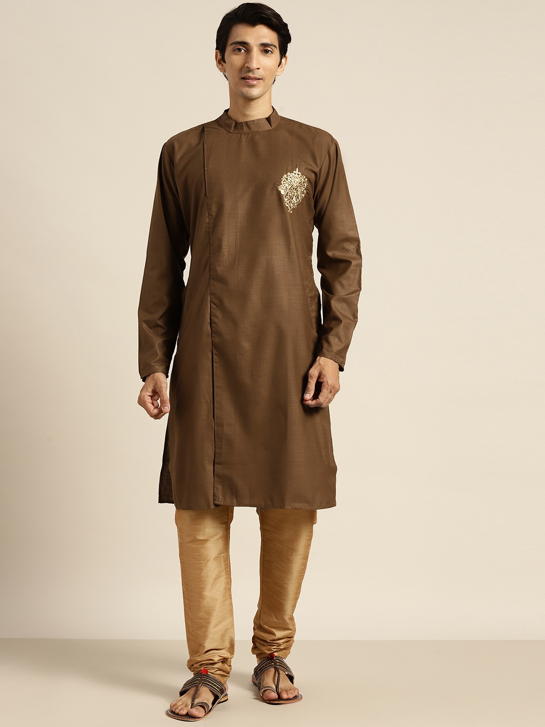 

SOJANYA Men Olive Brown Pure Cotton Thread Work Kurta