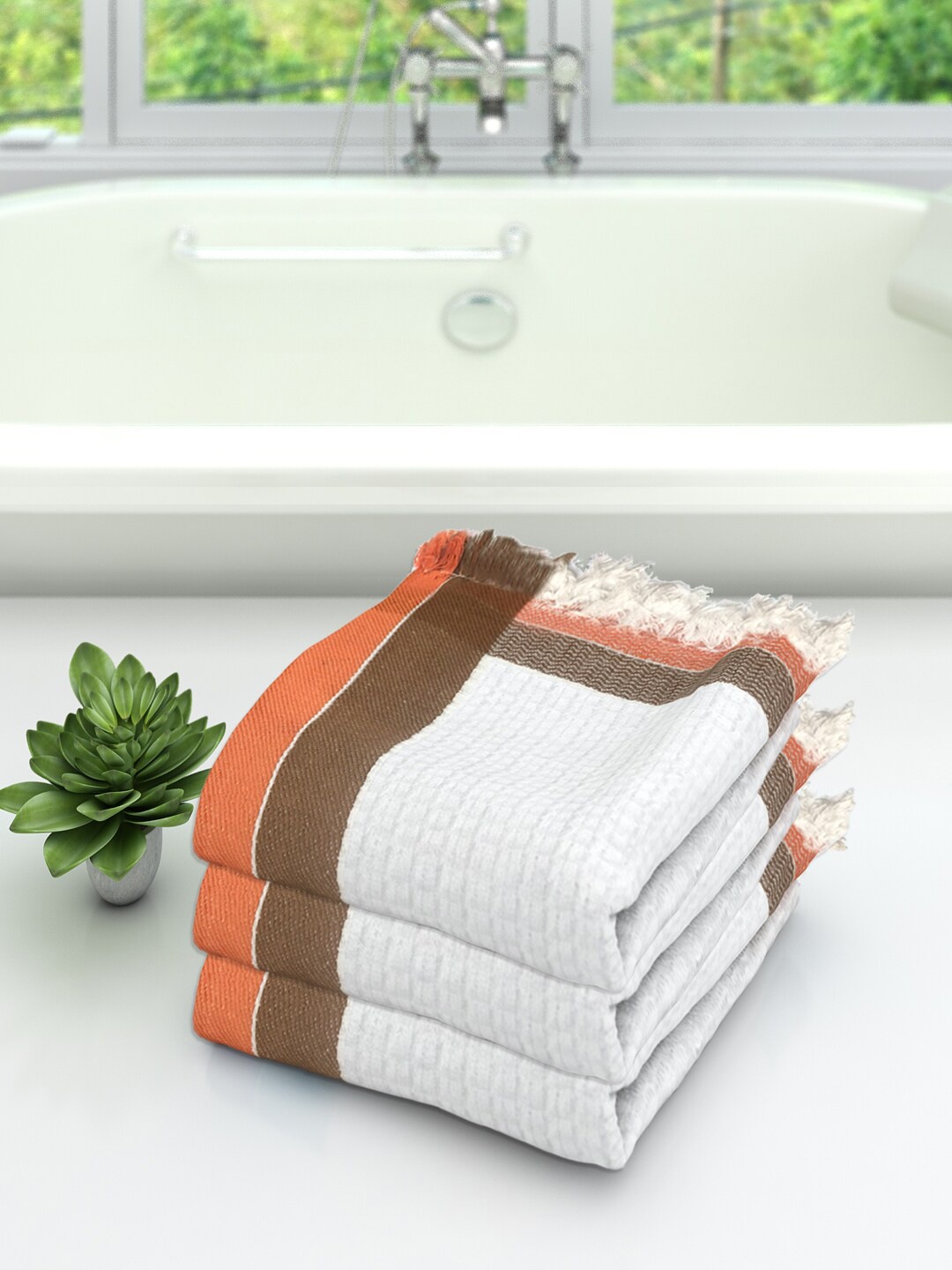 

Athom Trendz White Set Of 3 High Absorbant Bath Towel