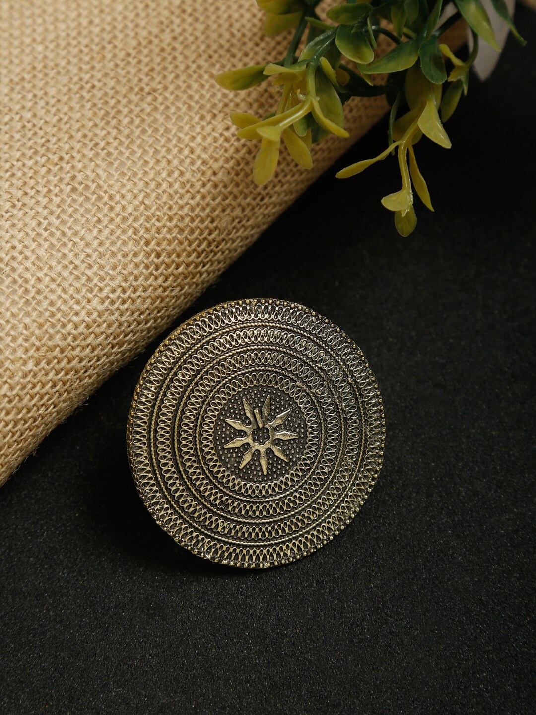 

NEUDIS Silver-Toned Oxidised Adjustable Finger Ring
