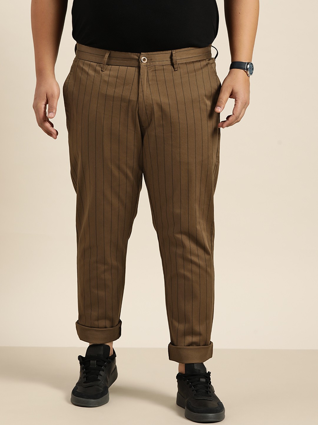 

Sztori Plus Size Men Brown & Charcoal Grey Striped Trousers