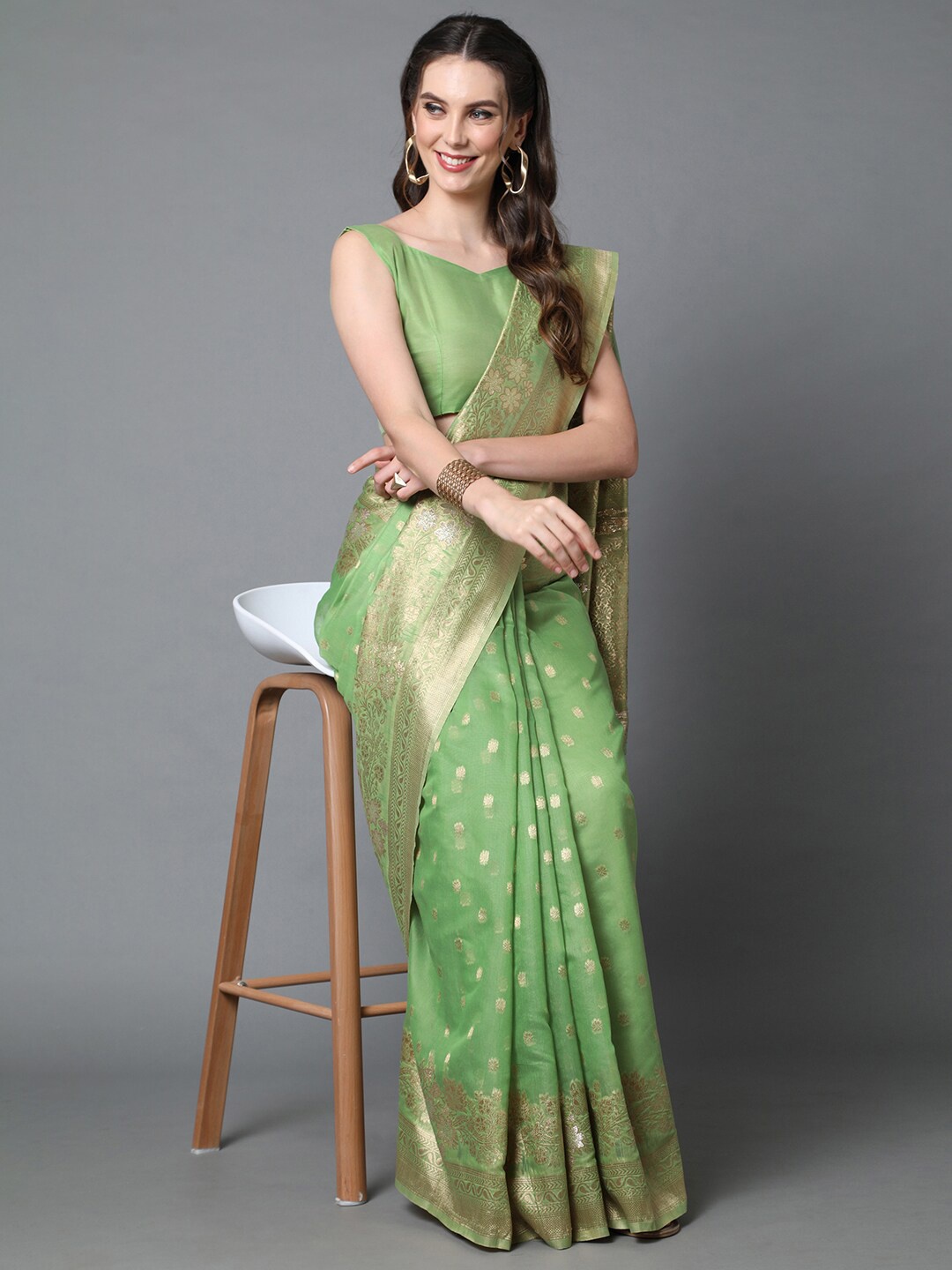 

Mitera Green Silk Blend Ethnic Motifs Woven Designed Banarasi Saree