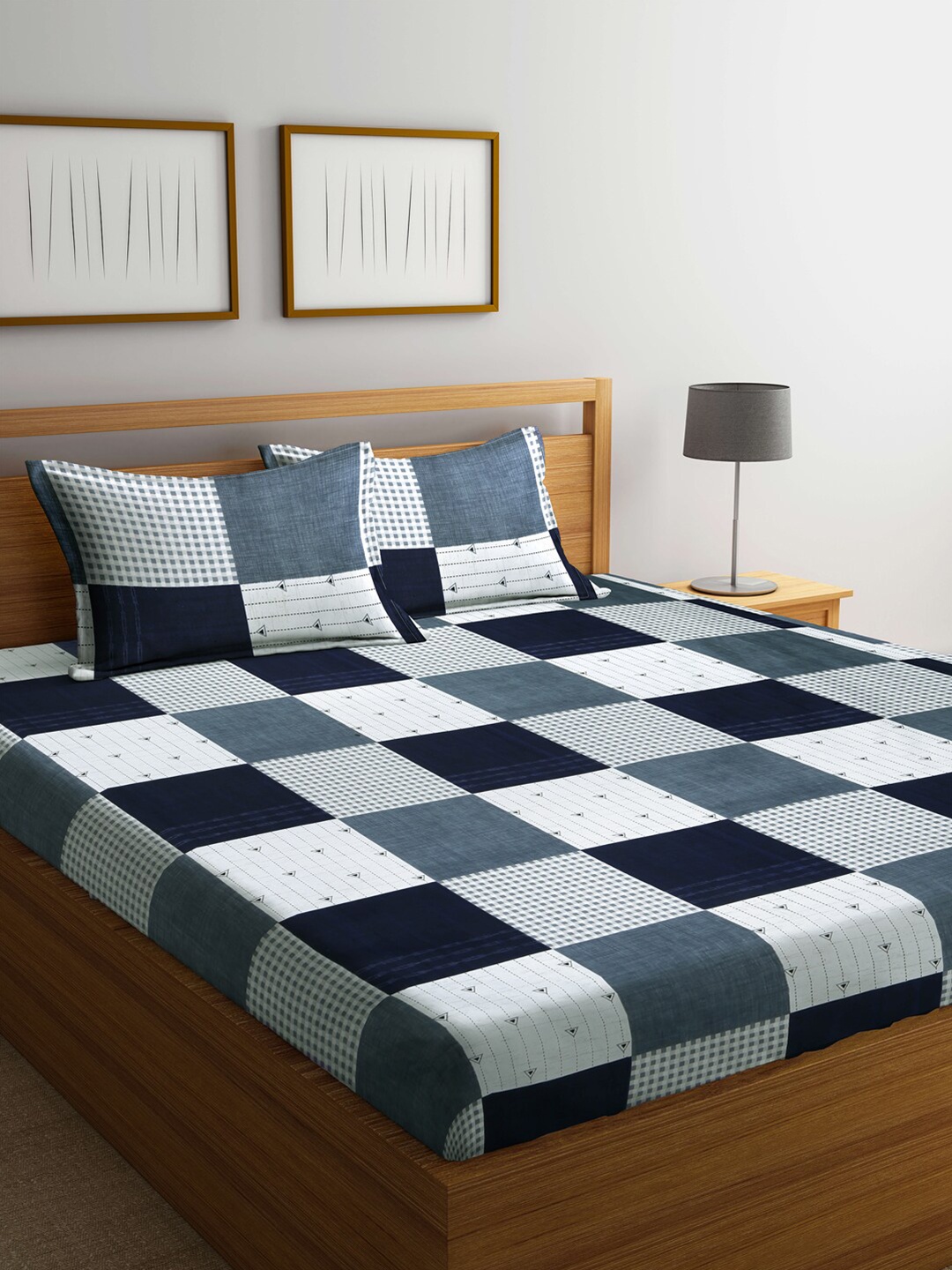 

Klotthe Blue 210 TC Printed Cotton Blend King Size Bedsheet With 2 Pillow covers