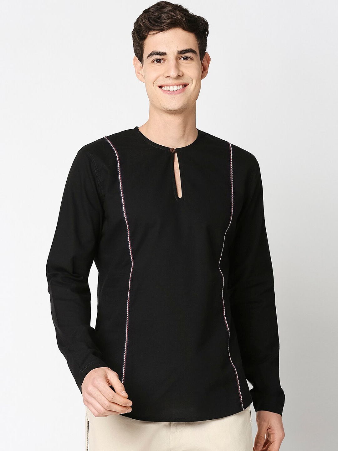 

Bewakoof Men Black Keyhole Neck Thread Work Kurta