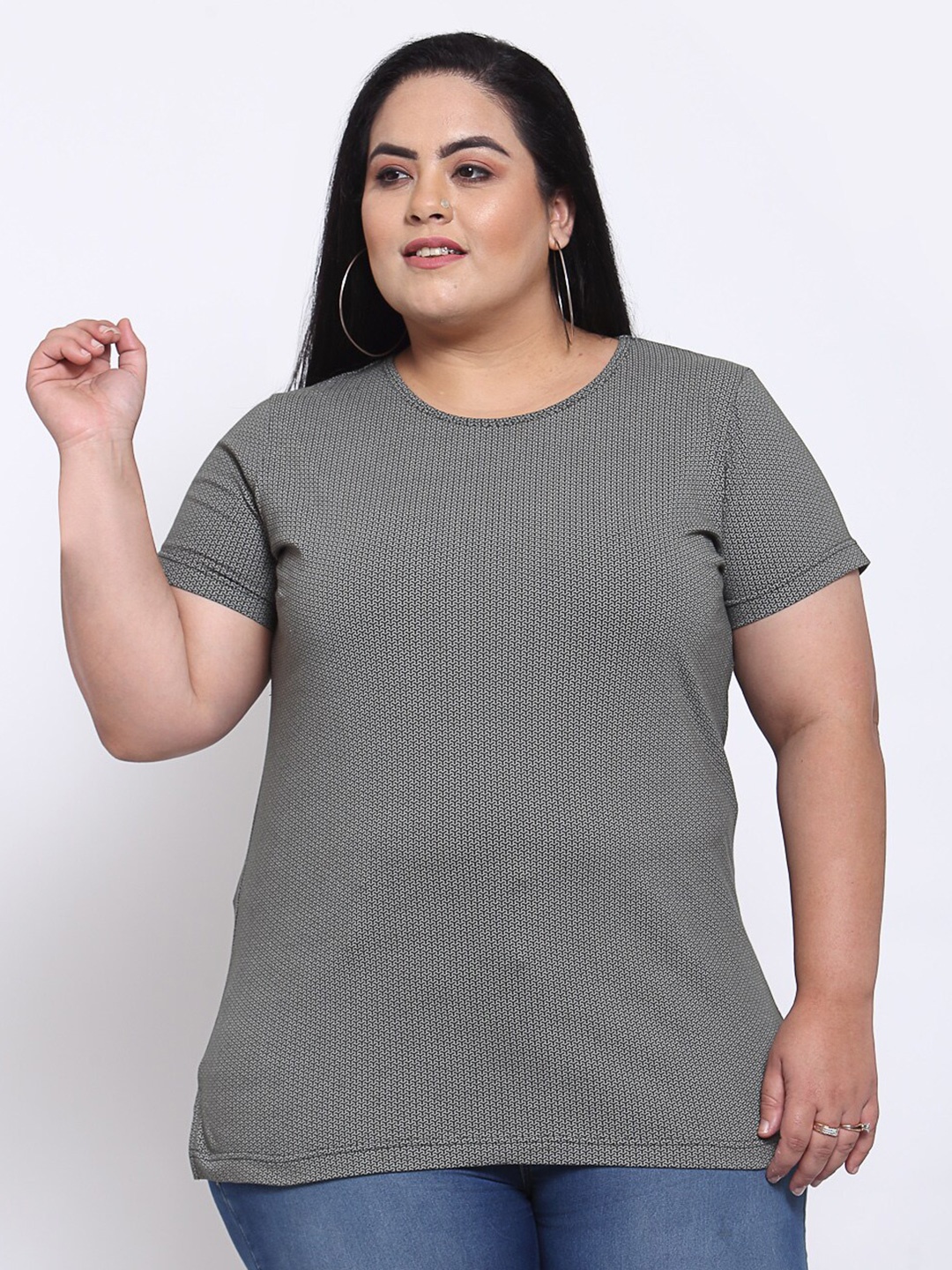 

plusS Women Grey & White Abstract Printed T-shirt