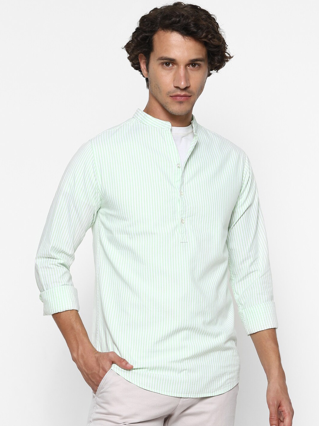 

FOREVER 21 Men Green Striped Casual Shirt