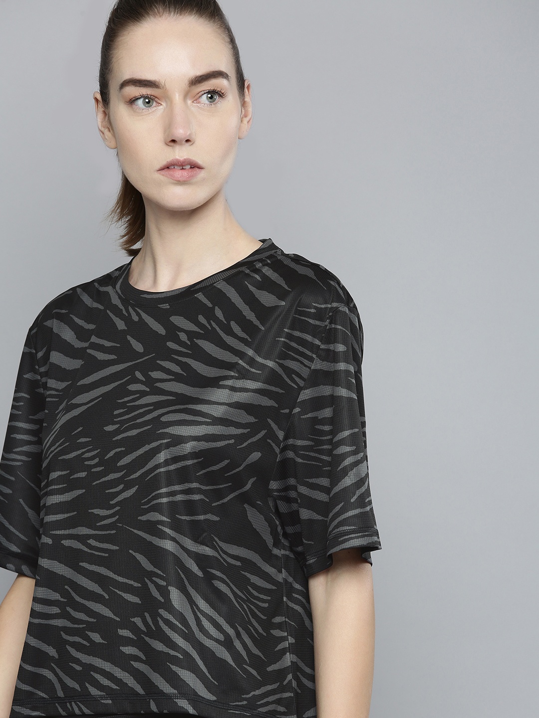 

Puma Women Black Animal Printed Performace AOP Drop-Shoulder Sleeves T-shirt