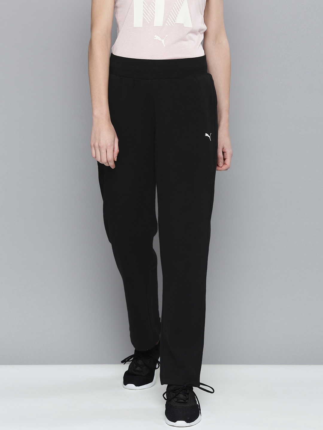 

Puma Women Black Solid Essentials Sweat Pants