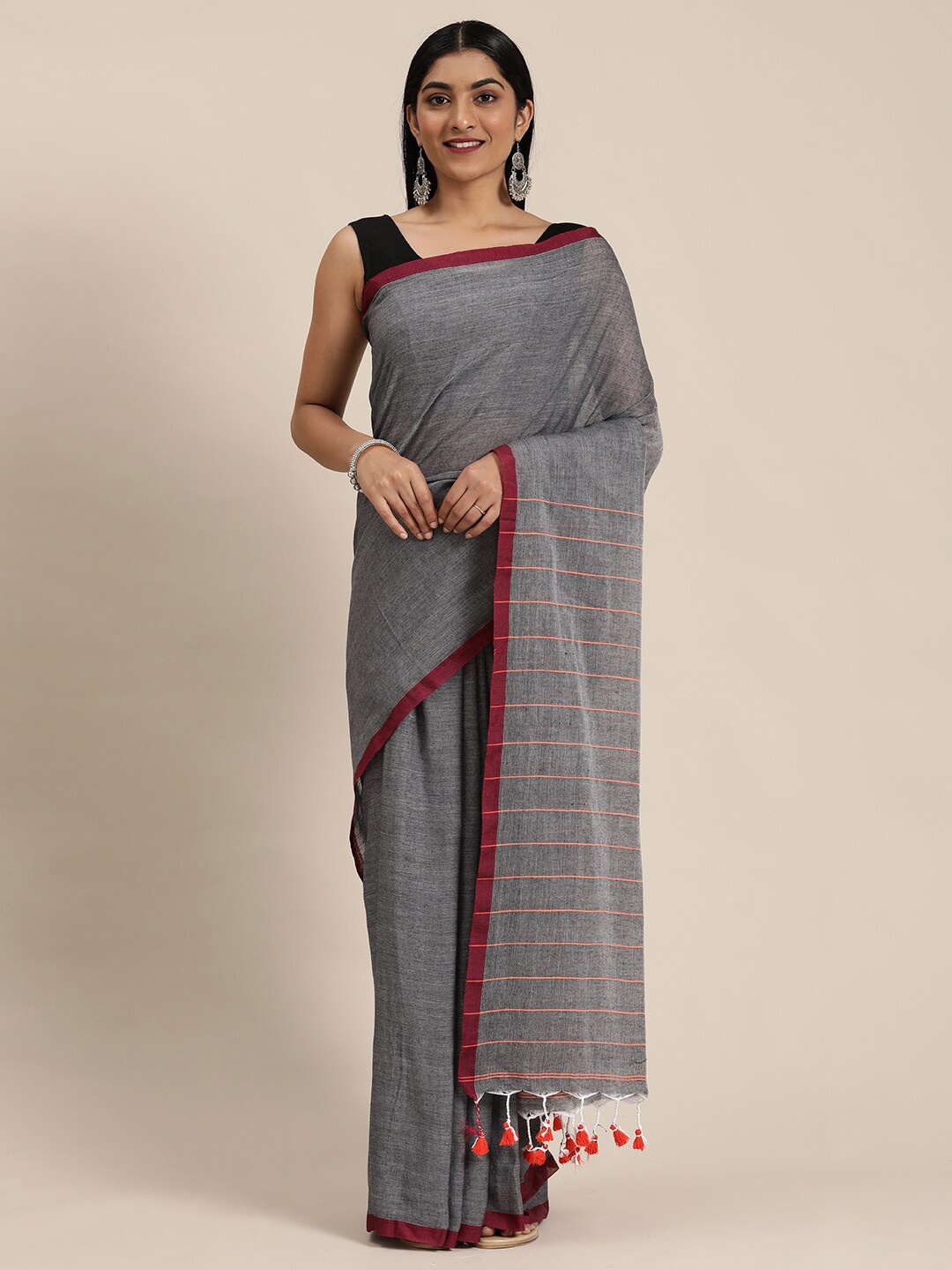 

Mirraw Grey & Maroon Pure Cotton Fusion Saree