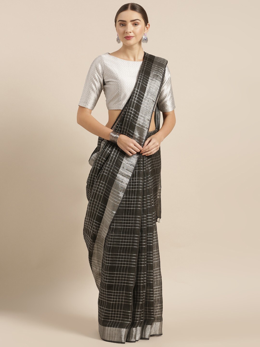 

Mirraw Black & Silver-Toned Checked Zari Pure Linen Fusion Bhagalpuri Saree