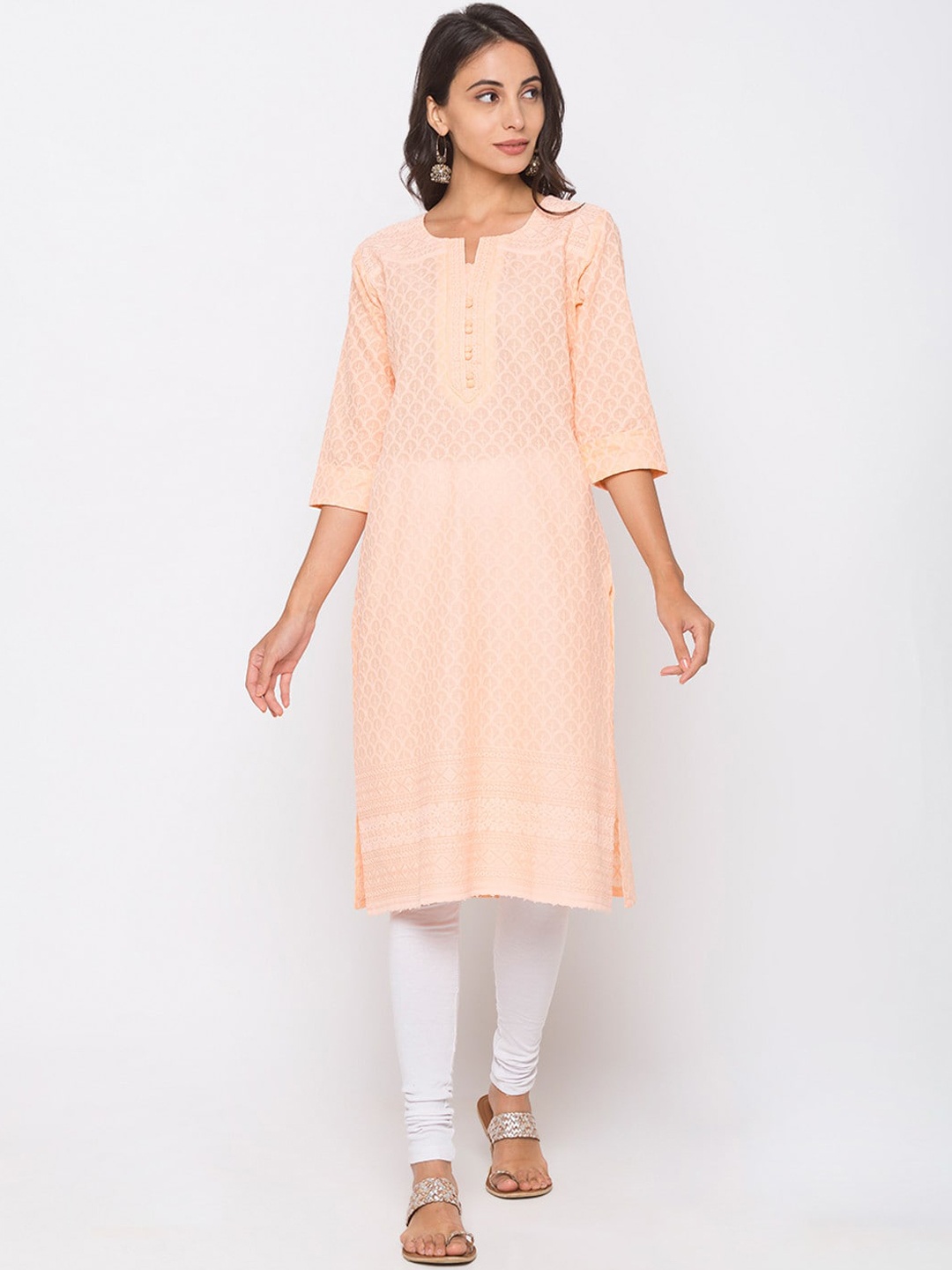 

ZOLA Women Peach-Coloured Floral Embroidered Thread Work Kurta