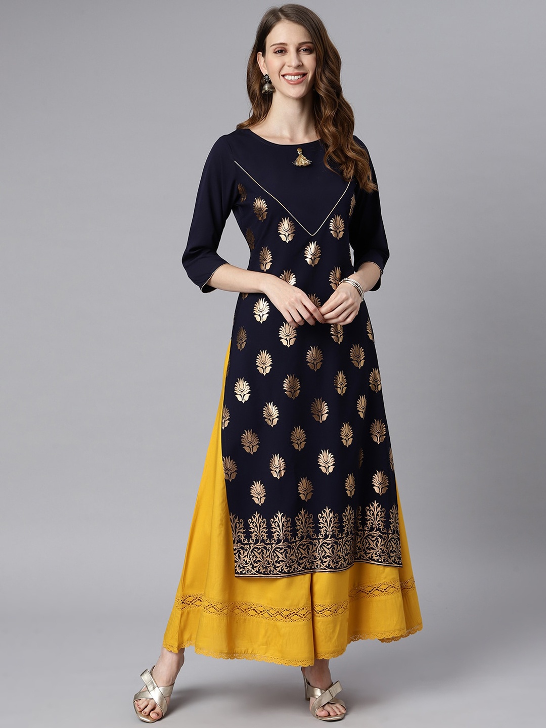 

Janasya Women Navy Blue Ethnic Motifs Crepe Anarkali Kurta