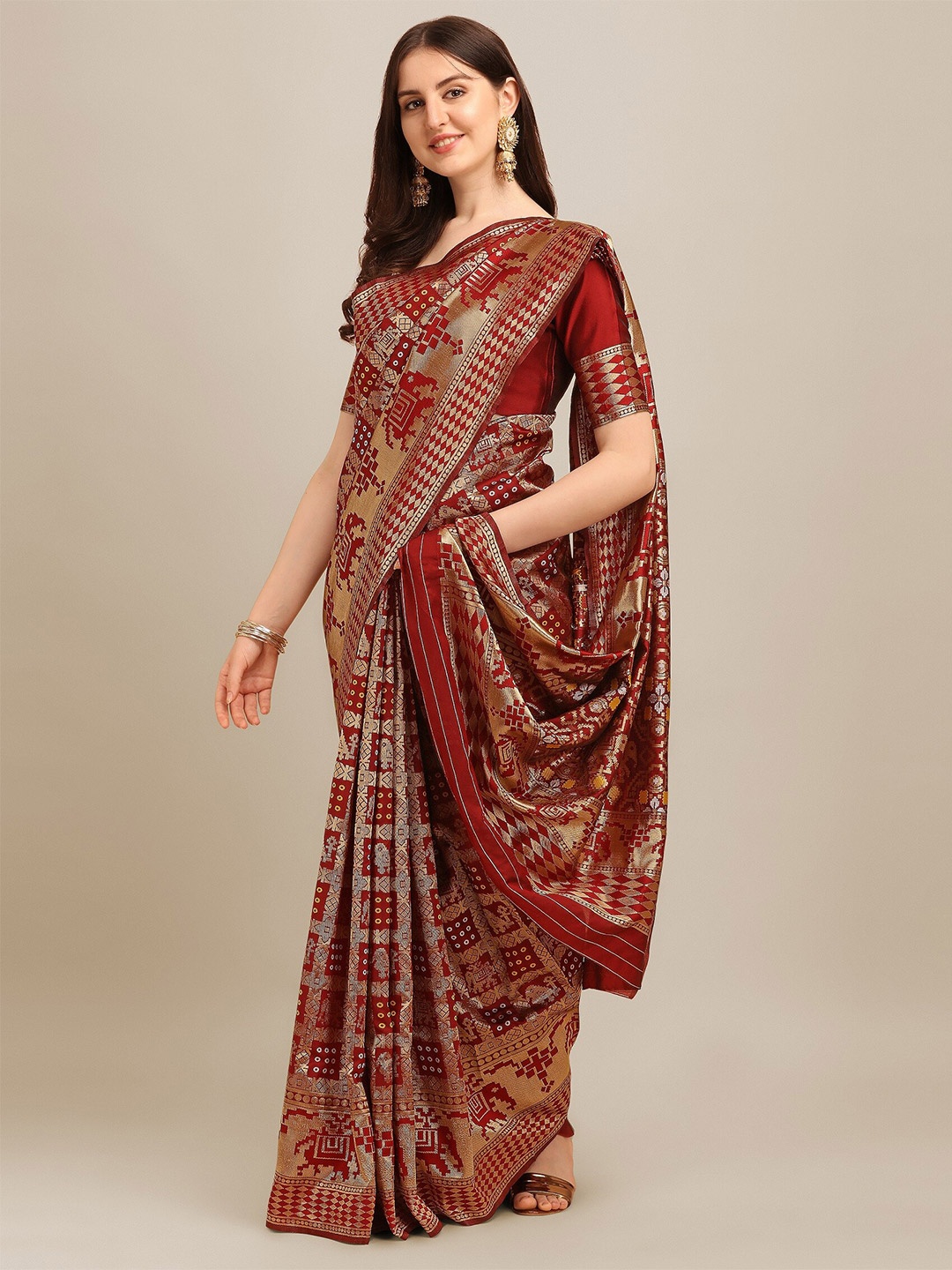 

RAJGRANTH Brown & Gold-Toned Floral Zari Silk Cotton Banarasi Saree