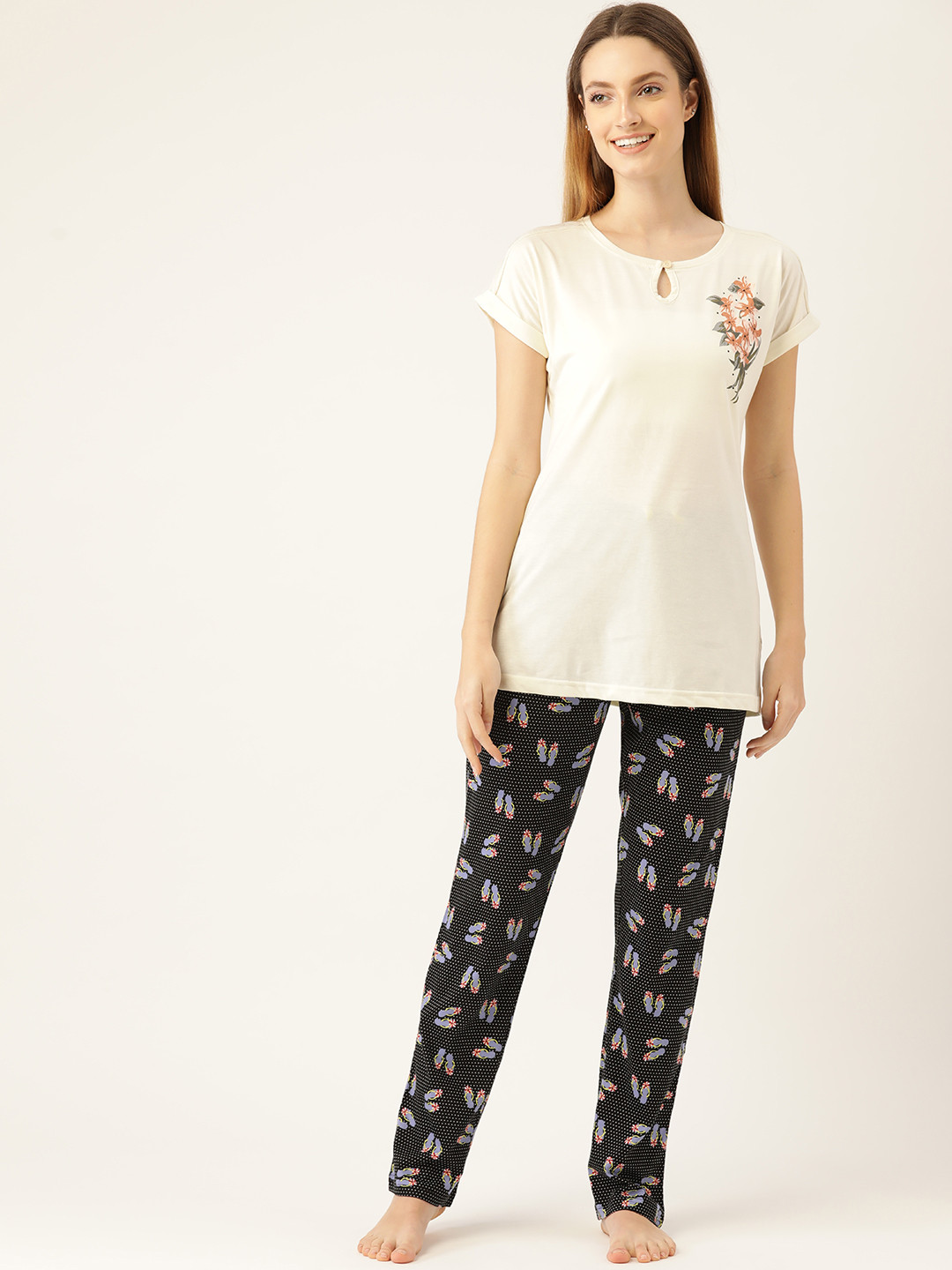 

Sweet Dreams Women Off-White & Black Printed Night suit