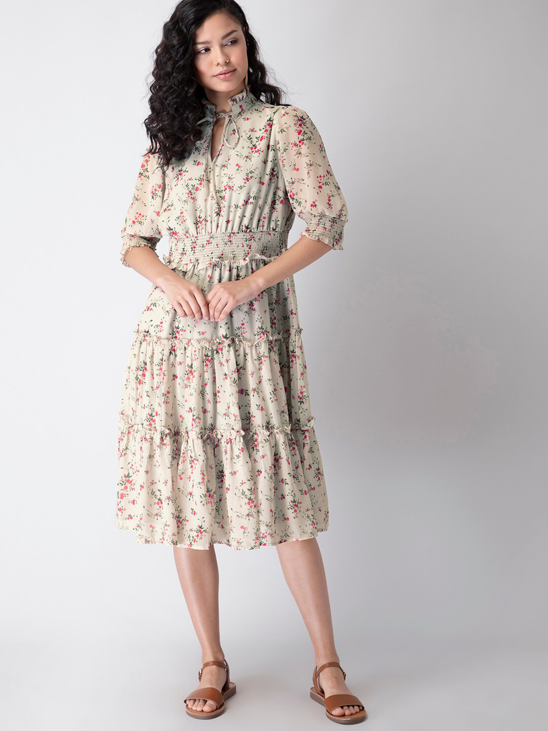 

FabAlley Women Cream-Coloured & Pink Floral Tie-Up Neck Georgette Midi Dress