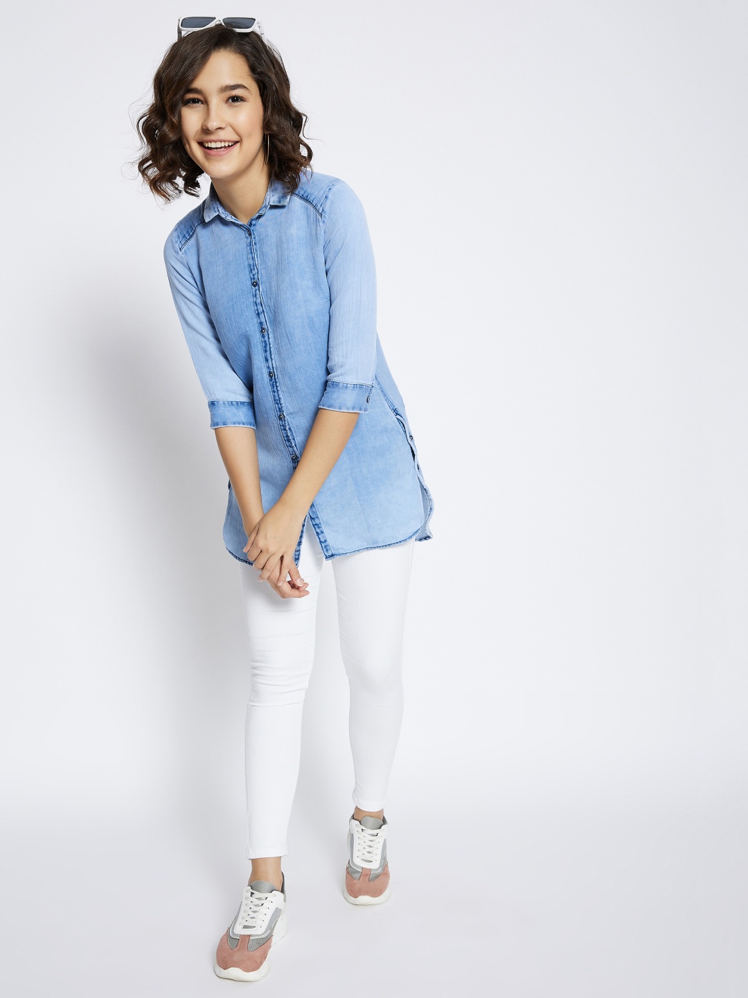 

Crimsoune Club Women Blue Slim Fit Faded Casual Shirt