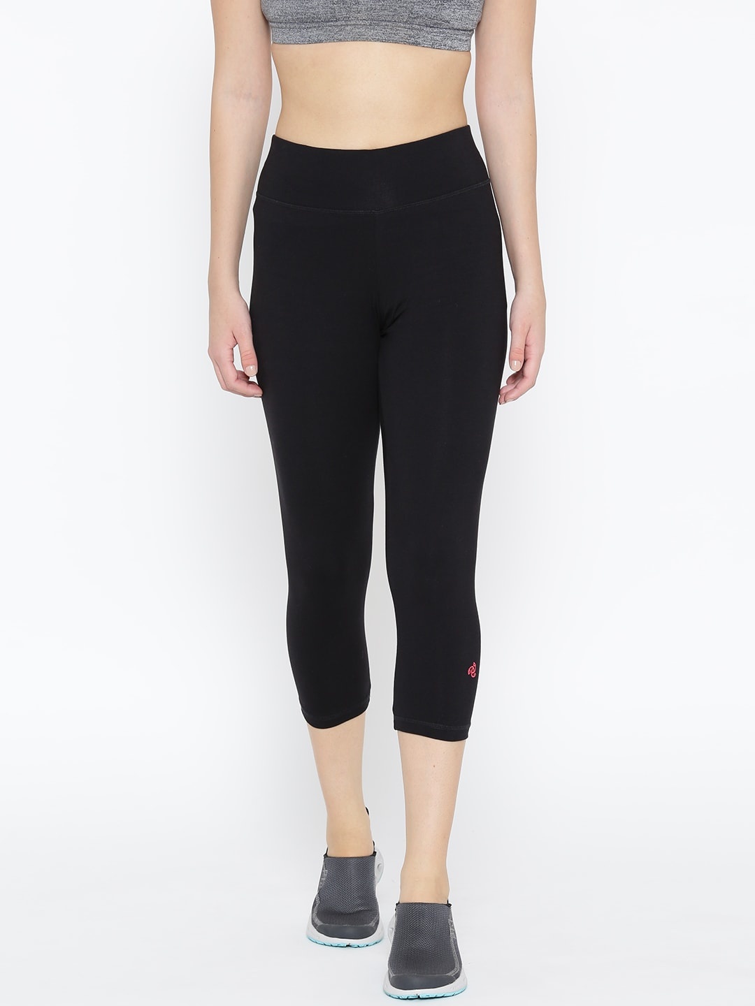 

Jockey Women Black Solid Sports Capris 1391