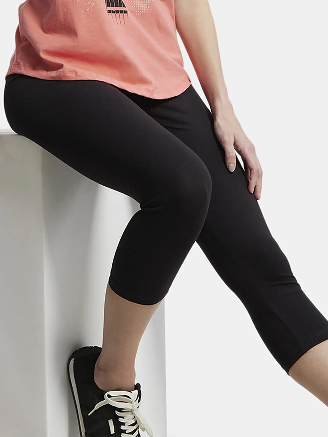 

Jockey Women Ruby Knit Sports Capris 1391, Black